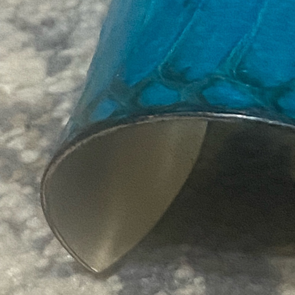 Rare turquoise Rustic Cuff - Picture 7 of 7